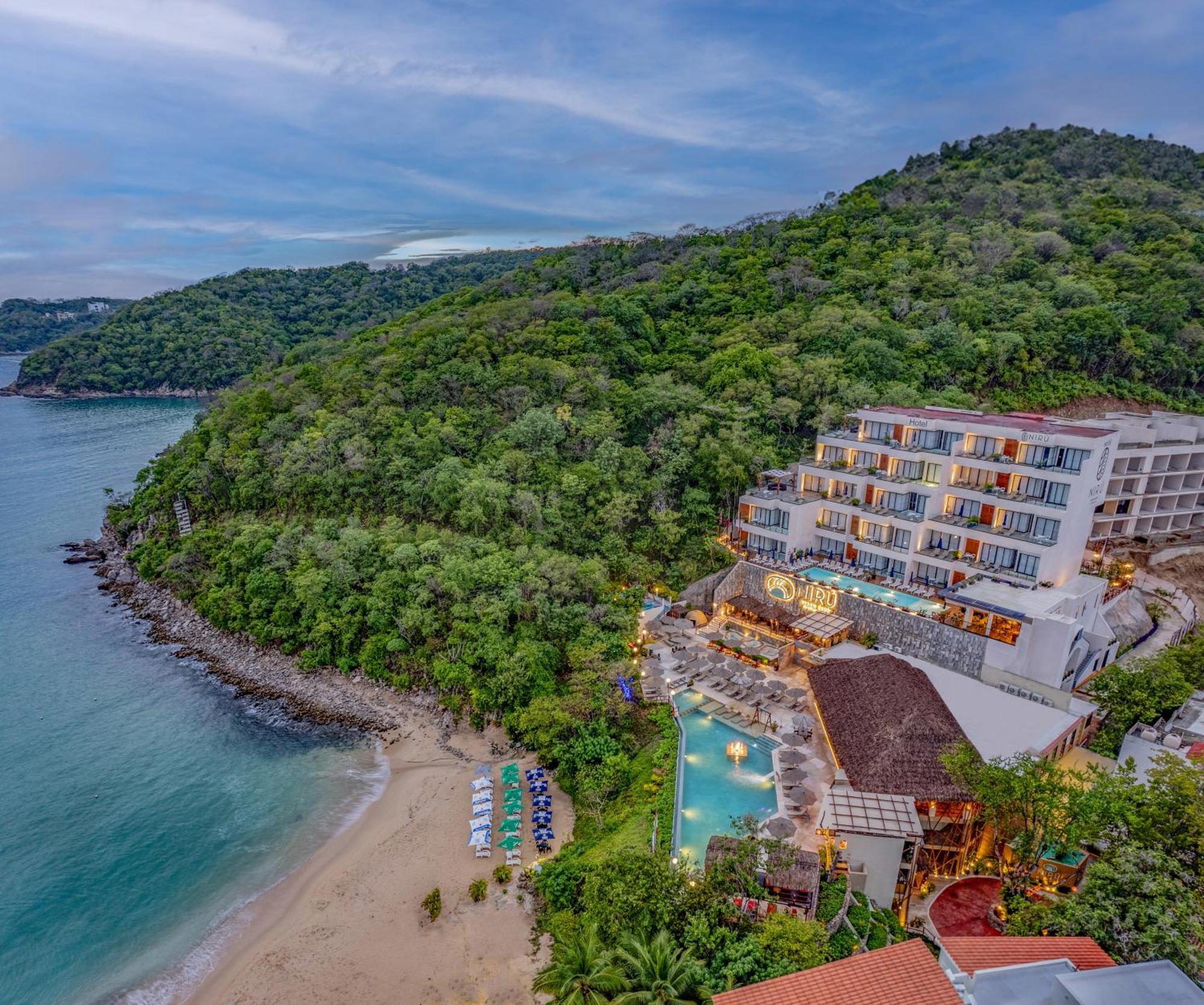 Niru Ocean Suites By Binniguenda Santa Cruz Huatulco Exteriör bild